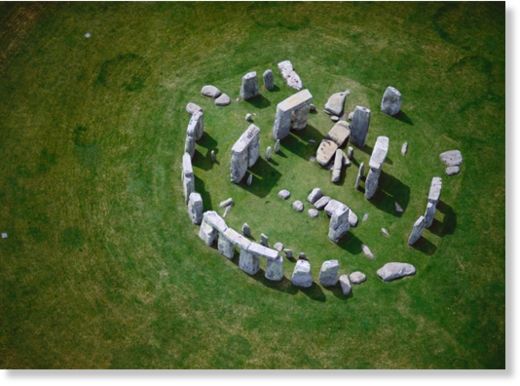Il complesso megalitico di Stonehenge, datato 2800-1500 a.C. Ora nuove scoperte inducono a ritenere che sia molto più antico.
