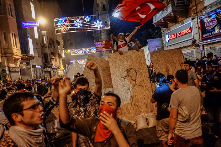 Proteste in strada a Istanbul nel 2013