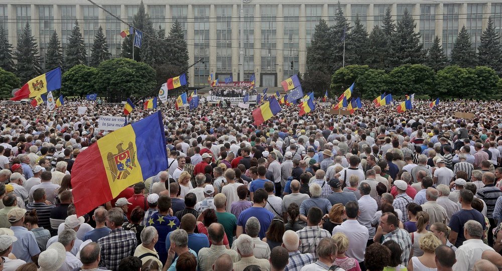 manifestanti moldavi