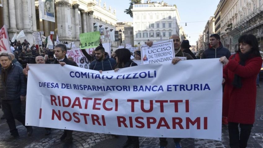 Vittime delle banche protestano