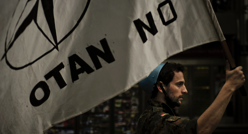 barcellona manifestanti contro Nato