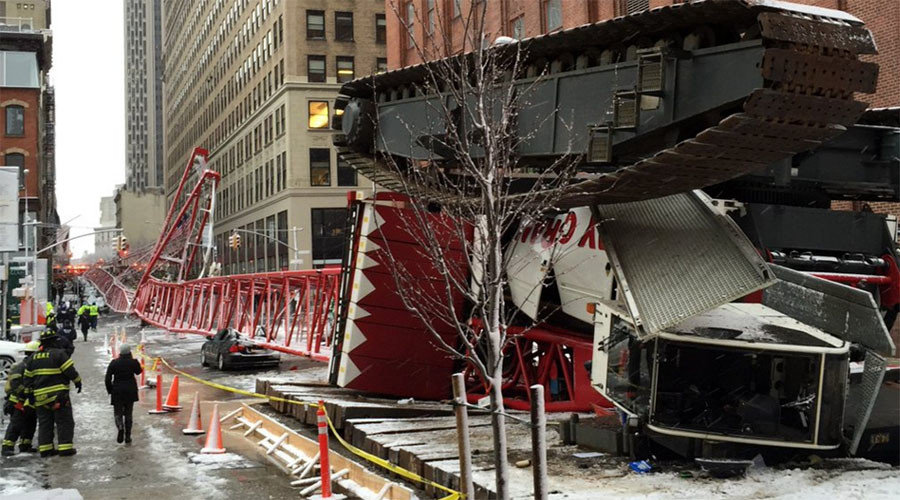 la gru schiantata a manhattan