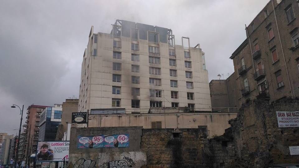 incendio napoli