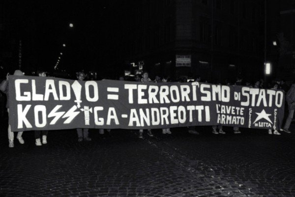 manifestazioni anti gladio