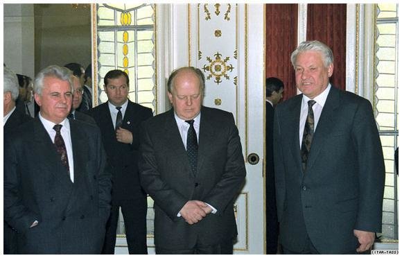 gorbachev e eltsin vassali dell'occidente