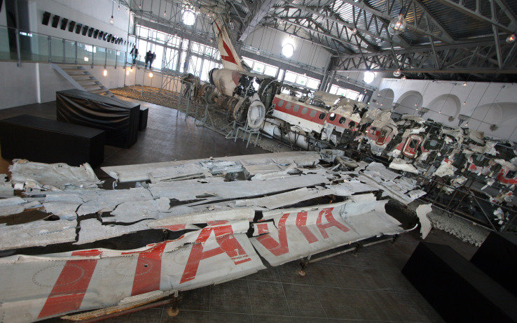 Ustica strage Itavia rottami hangar