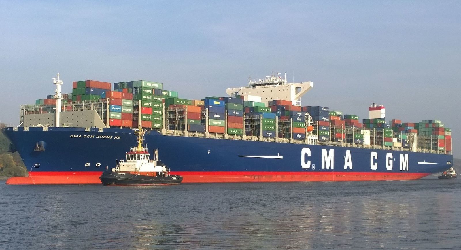 Cargo CMA CGM big ship