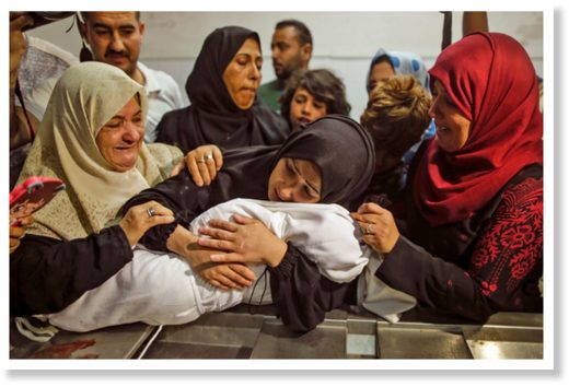 Clicare per ingrandire Palestinian mothers gaza dead baby