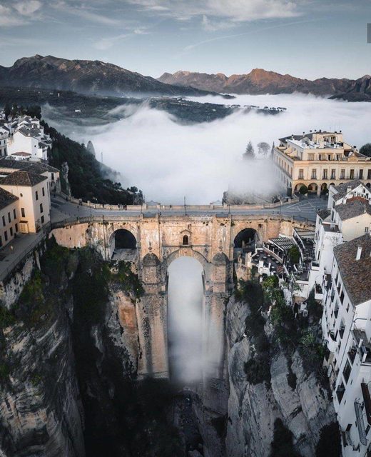 Clicare per ingrandire Ronda